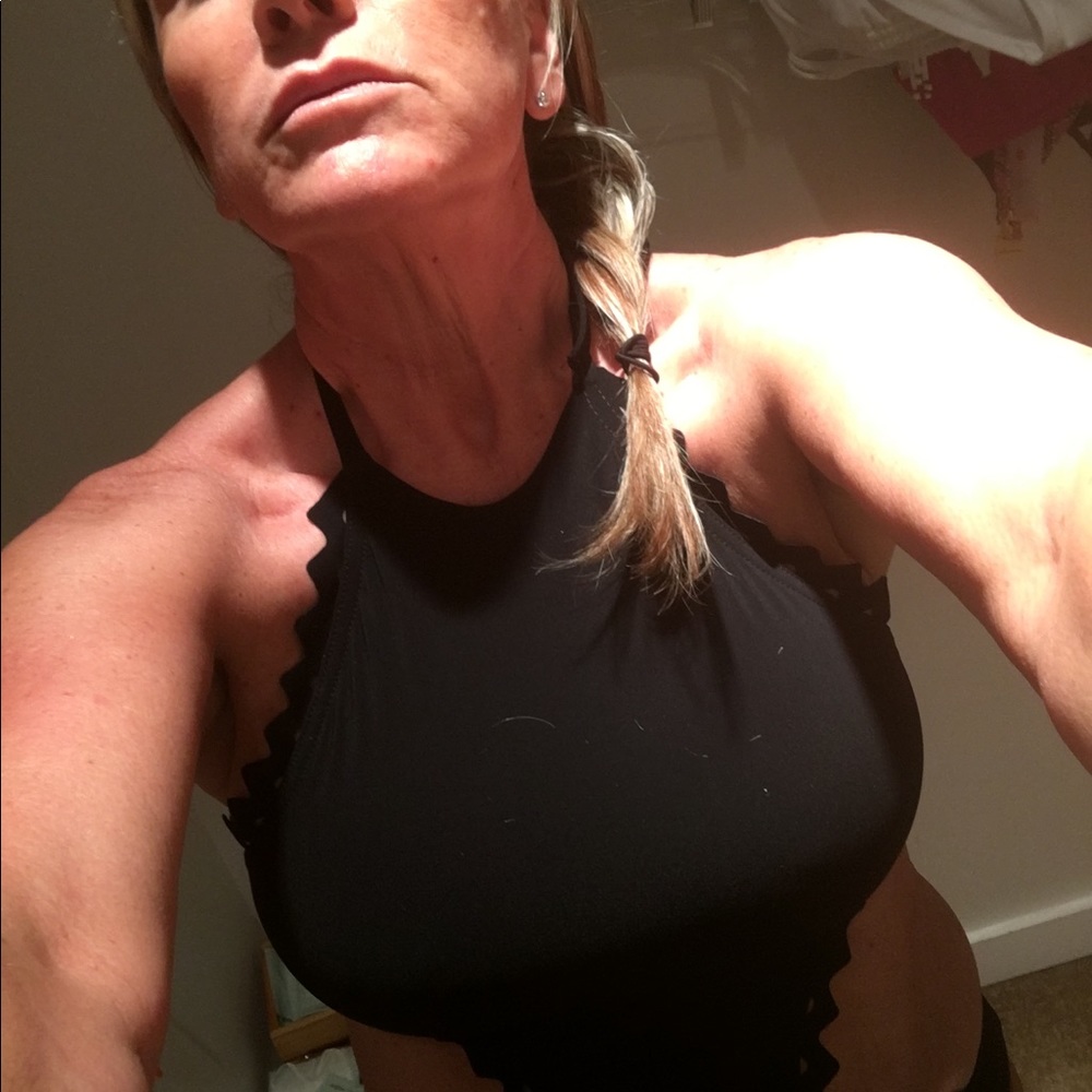 Meet your Posher, Suzanne